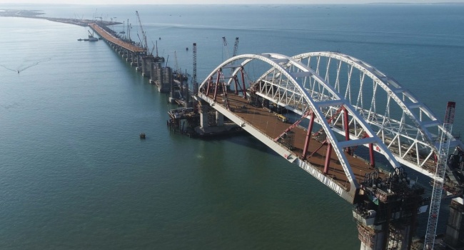 Все, как планировалось: в Интернете опубликовано фото Крымского моста из космоса