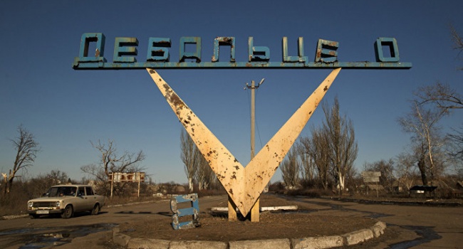  В сети появились снимки ж/д узла в Дебальцево, - станция полностью разрушена