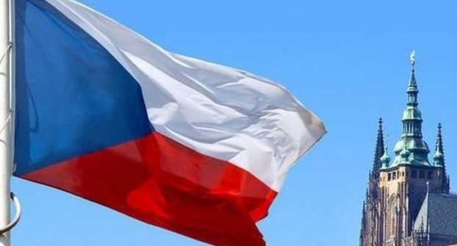 В МИД Чехии заявили о полной поддержке Украины В МИД Чехии заявили о полной поддержке Украины