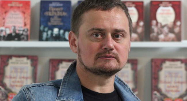 «Он живет не в той стране»: украинский писатель гневно прокомментировал пророссийские заявления Быстрякова «Он живет не в той стране»: украинский писатель гневно прокомментировал пророссийские заявления Быстрякова