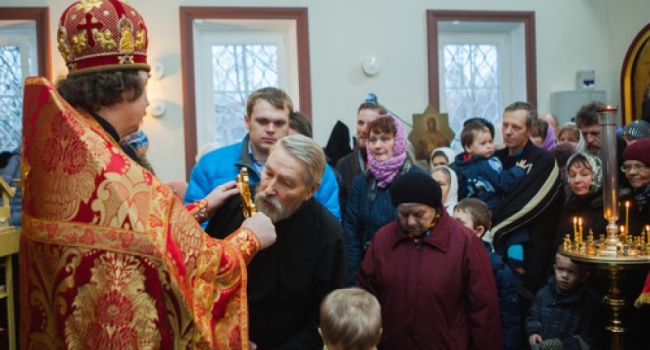 Политолог: церковь – не бесплатная медицина, хотя и здесь тебе могут отказать в приеме хоть и речь идет о твоем смертном теле Политолог: церковь – не бесплатная медицина, хотя и здесь тебе могут отказать в приеме хоть и речь идет о твоем смертном теле