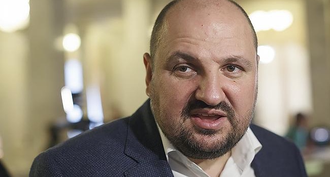 Политолог: иск Розенблата – это только первая ласточка Политолог: иск Розенблата – это только первая ласточка