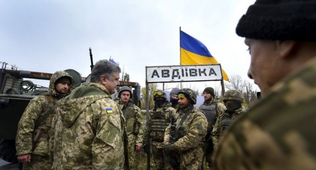 Администрация Порошенко опубликовала лучшие фотографии президента в 2017 году Администрация Порошенко опубликовала лучшие фотографии президента в 2017 году