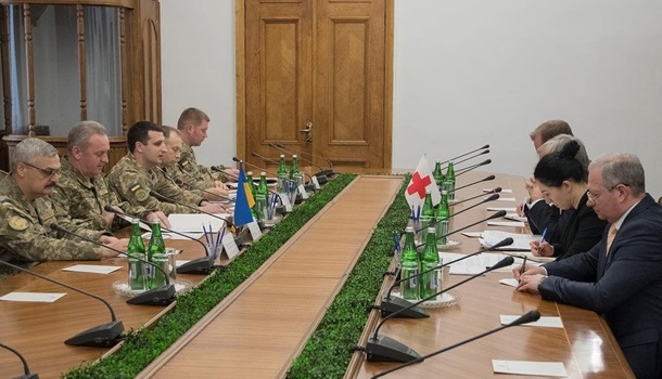 Красный Крест поможет в поисках пленных бойцов ВСУ Красный Крест поможет в поисках пленных бойцов ВСУ