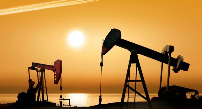 Нефть продолжает удерживать ценовой максимум с 2014 года Нефть продолжает удерживать ценовой максимум с 2014 года