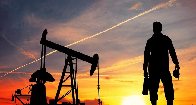 Эксперты: Несмотря на снижение цен на нефть, топливо в Украине продолжит дорожать Эксперты: Несмотря на снижение цен на нефть, топливо в Украине продолжит дорожать