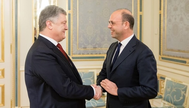 Порошенко обсудил конфликт на Донбассе с главой ОБСЕ, - выводы Порошенко обсудил конфликт на Донбассе с главой ОБСЕ, - выводы