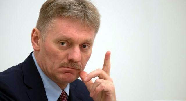 Песков прокомментировал подмену имен в «Кремлевском докладе» Песков прокомментировал подмену имен в «Кремлевском докладе»