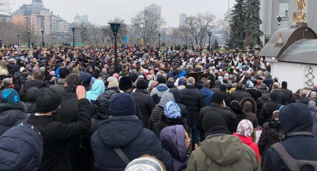 Блогер: не упустите время, следующая власть будет гораздо более промосковской и никогда против МП не выступит Блогер: не упустите время, следующая власть будет гораздо более промосковской и никогда против МП не выступит