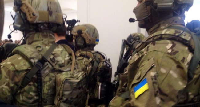 «Порошенко прислал к гостинице спецназ «Альфа», чтобы забрать Саакашвили», - Сакварелидзде «Порошенко прислал к гостинице спецназ «Альфа», чтобы забрать Саакашвили», - Сакварелидзде