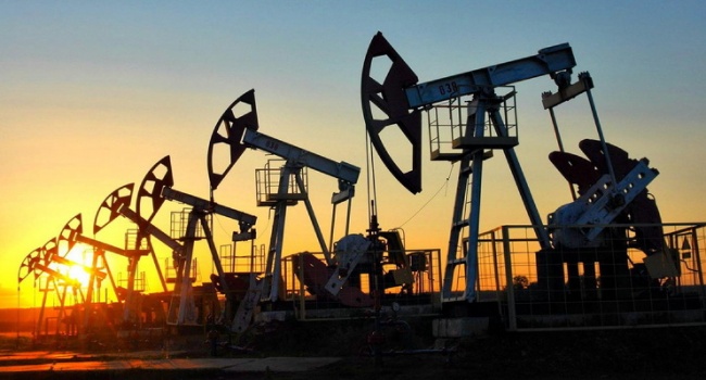 Чего ждать дальше: цена на нефть рухнула еще больше