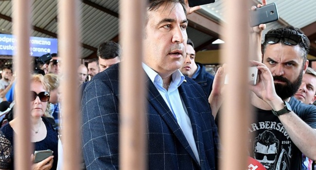Блогер: проблема Саакашвили оказалась в том, что у руля в Украине ребята, которые сами научат любого как делается Майдан Блогер: проблема Саакашвили оказалась в том, что у руля в Украине ребята, которые сами научат любого как делается Майдан
