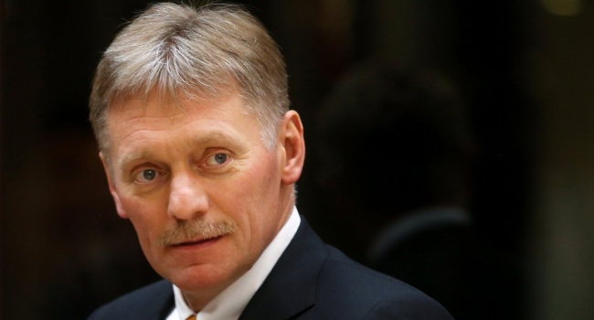 Песков рассказал о переговорах между Путиным и Порошенко Песков рассказал о переговорах между Путиным и Порошенко
