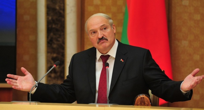 Лукашенко посетовал, что в Беларусь пришла очень большая проблема из-за войны на Донбассе