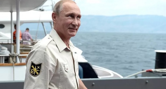 Блогер: Путин войдет с Крымом в историю, как правитель, разваливший остатки империи ради своих выборов Блогер: Путин войдет с Крымом в историю, как правитель, разваливший остатки империи ради своих выборов