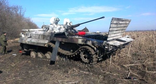 Бойцы АТО уничтожили вражескую БМП на Донбассе