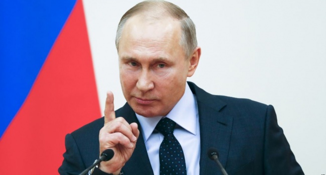 Российский журналист жестко прокомментировал Путина о «героичных» россиян Российский журналист жестко прокомментировал Путина о «героичных» россиян