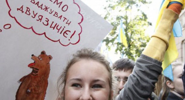 Пока в Украине продолжает господствовать двуязычие, сопротивление российской агрессии бесполезно, – Мелешевич