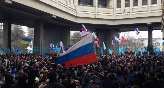 Блогер: Турчинов сделал все верно, выбрав второй вариант в борьбе за Крым Блогер: Турчинов сделал все верно, выбрав второй вариант в борьбе за Крым