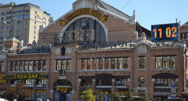 Места на Бессарабском рынке продают за 9 тысяч гривен