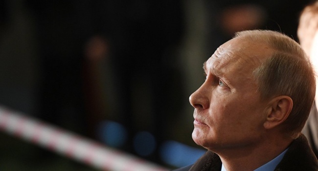 Путин заявил, что он переживает за всех, кто с оружием на Донбассе и за украинских военных в том числе Путин заявил, что он переживает за всех, кто с оружием на Донбассе и за украинских военных в том числе