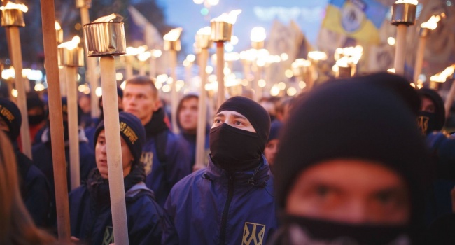 Блогер предложил националистам два варианта проведения массовых акций 18 марта – теперь выбор за патриотами Блогер предложил националистам два варианта проведения массовых акций 18 марта – теперь выбор за патриотами