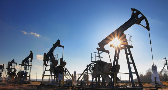Летом нас ожидает очередное падение мировых цен на нефть