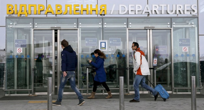 Дипломат: «Ситуация с эмиграцией в Украине стала критической»
