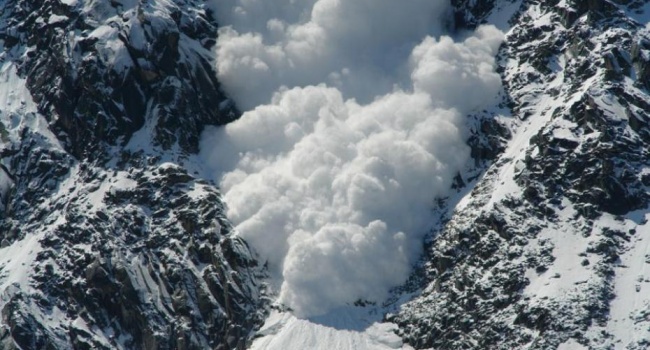 В Карпатах зафиксирован сход снежной лавины