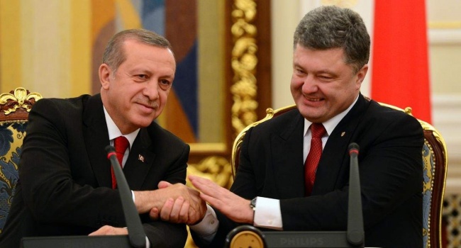 Порошенко обратился к Эрдогану из-за Крыма