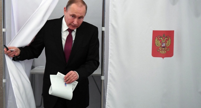 Заранее: Путин проголосовал на выборах и назвал победителя