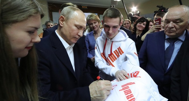 Эксперт пояснил, почему Путина не поздравляли с победой Эксперт пояснил, почему Путина не поздравляли с победой