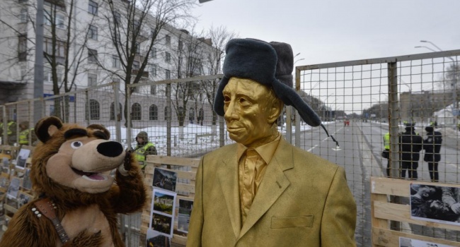 Провокаций не вышло: в Кремле злятся, что россиянам в Украине не дали проголосовать за Путина Провокаций не вышло: в Кремле злятся, что россиянам в Украине не дали проголосовать за Путина