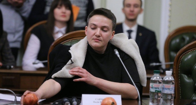 Политолог: Луценко забыл отметить, что во время Майдана Савченко была на стороне «Беркута» Политолог: Луценко забыл отметить, что во время Майдана Савченко была на стороне «Беркута»