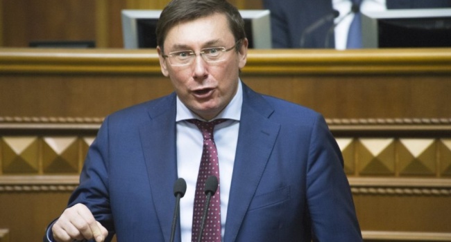Луценко ответил на обвинения Савченко: «Жуйте гранаты, Надя» Луценко ответил на обвинения Савченко: «Жуйте гранаты, Надя»