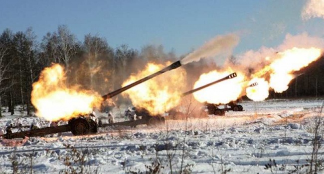 Боевики сорвали перемирие, нанеся мощный артиллерийский удар по Авдеевке: разрушены дома