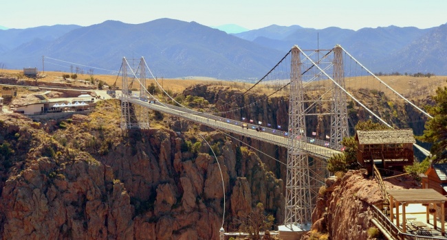 Эксперты составили рейтинг самых страшных мостов в мире