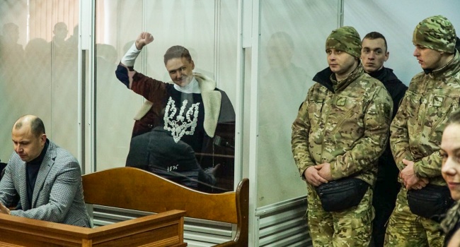 Журналист: давайте дадим возможность спокойно поработать прокурорам и следователям, а не делать шоу «узника Савченко»