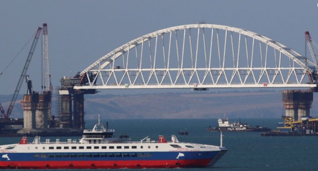 Омелян рассказал о многомиллионных убытках Украины из-за Керченского моста