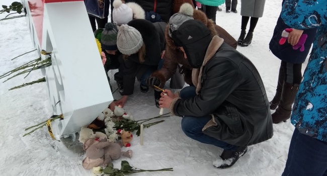 В РФ озвучили основную версию пожара в Кемерово В РФ озвучили основную версию пожара в Кемерово