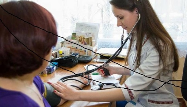 Медреформа в Украине: во Львове приостановили подписание деклараций с врачами 
