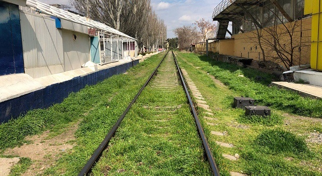 «Верной дорогой в Абхазию»: в интернете обсуждают показательное фото аннексированного Крыма 