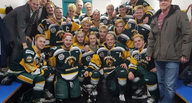 Жуткое ДТП в Канаде: погибли члены хоккейной команды