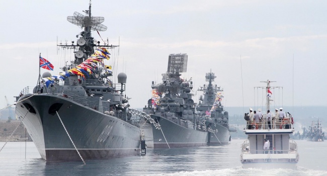 Черноморский флот РФ приведен в состояние полной боевой готовности