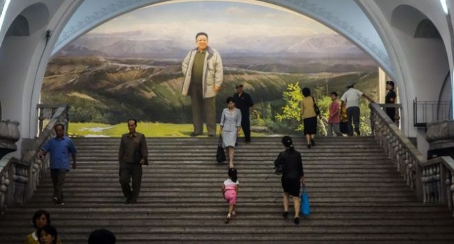 В сеть просочились секретные снимки метро в КНДР