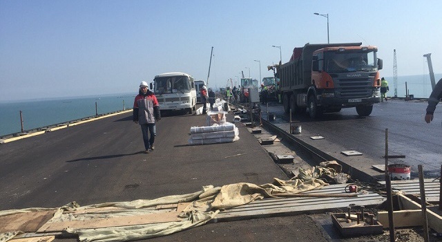 «Уже почти готов» - новые фото Крымского моста