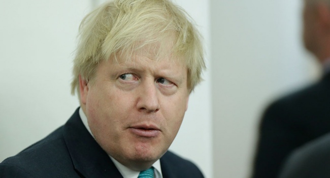 Джонсон призвал Великобританию готовиться к возможному удару России из-за атаки коалиции по Сирии