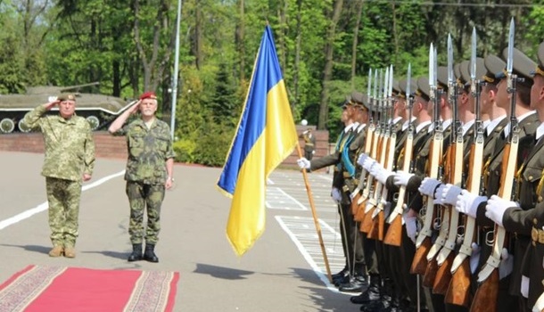 В комитете НАТО готовы поддержать Украину оружием 