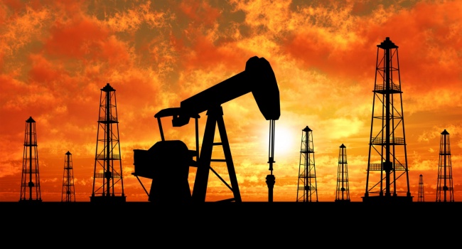 Цена на нефть начала стремительное снижение после рекордного роста