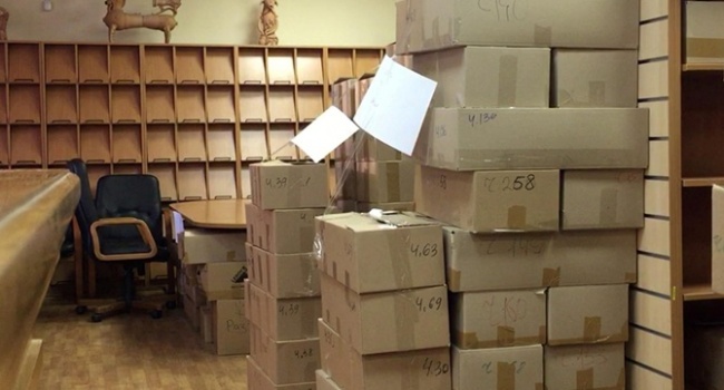 Показательная акция зачистки: в Москве окончательно уничтожили единственную украинскую библиотеку Показательная акция зачистки: в Москве окончательно уничтожили единственную украинскую библиотеку
